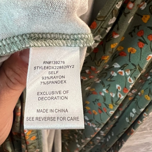 Women’s Plus Tank - Picture 3 of 5